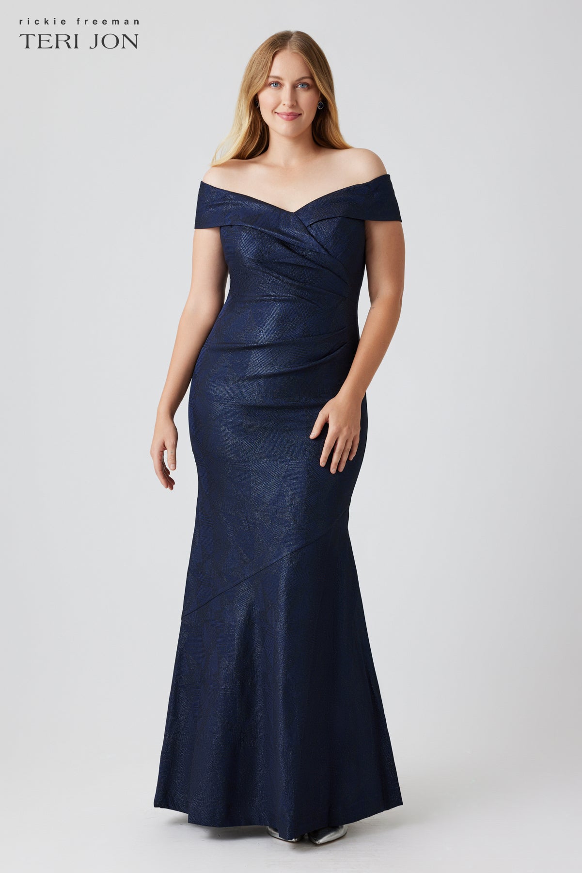 Navy plus size image